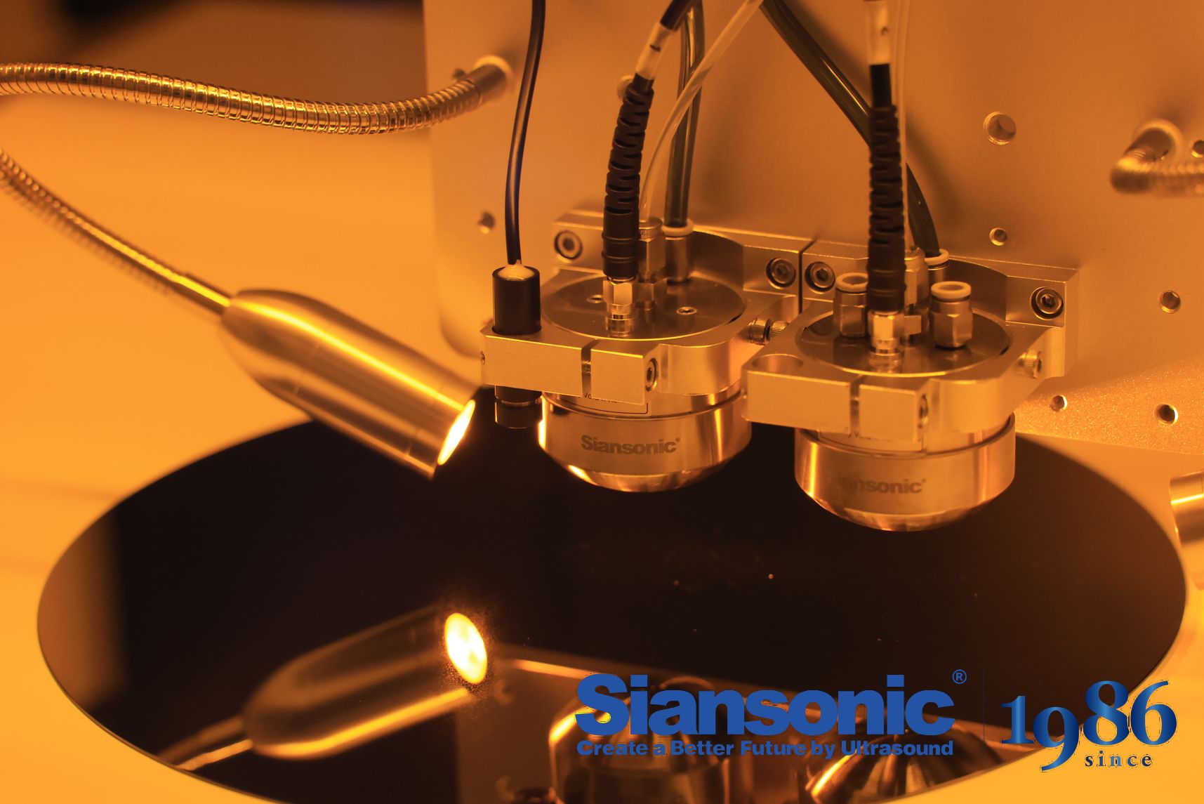 top ultrasonic spray nozzle