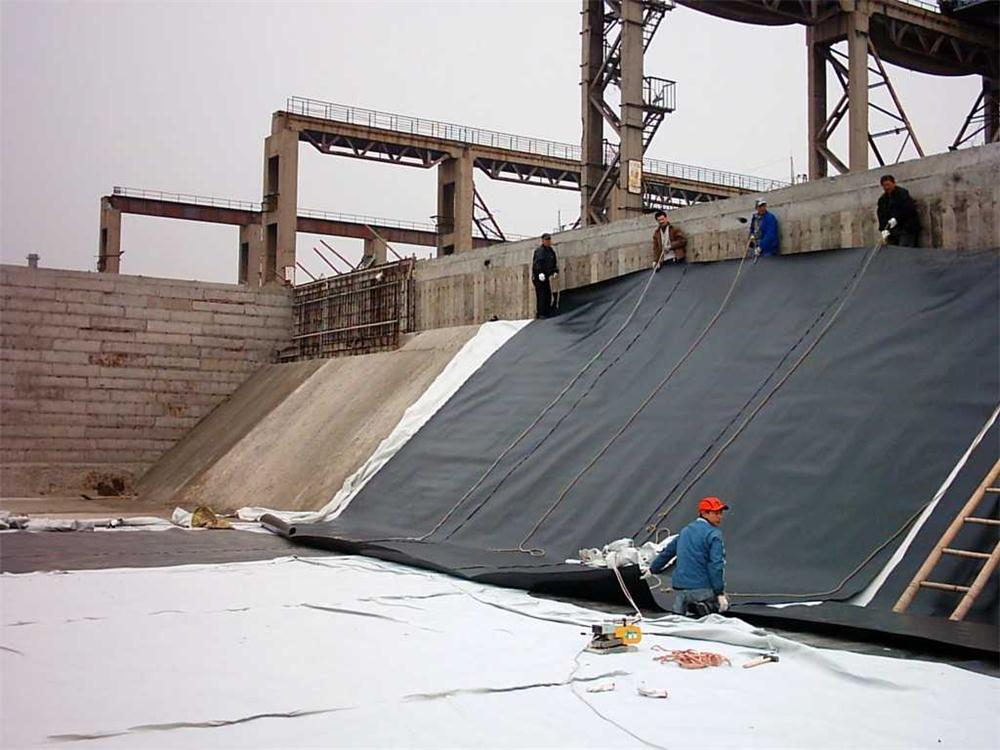 top uniaxial geogrid