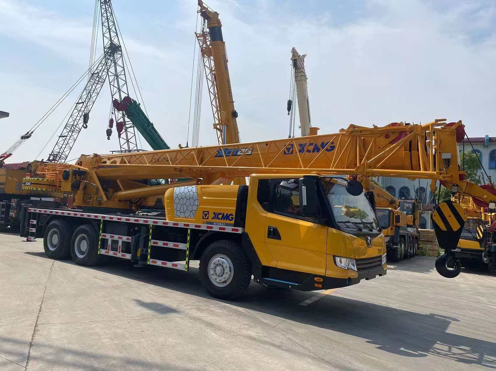 China Used Truck Cranes
